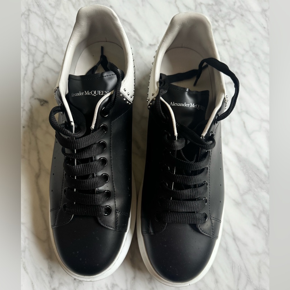 Alexander McQueen Men’s Oversized Sneaker Black + White Size 46+E
